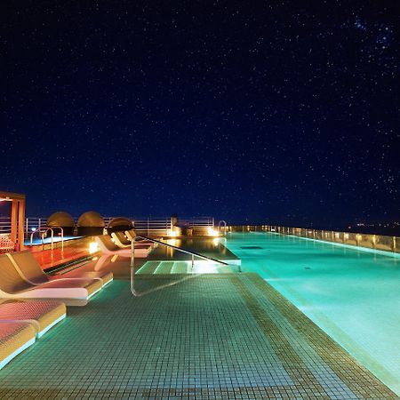 Kensington Jeju Hotel Екстер'єр фото Rooftop pool at the hotel