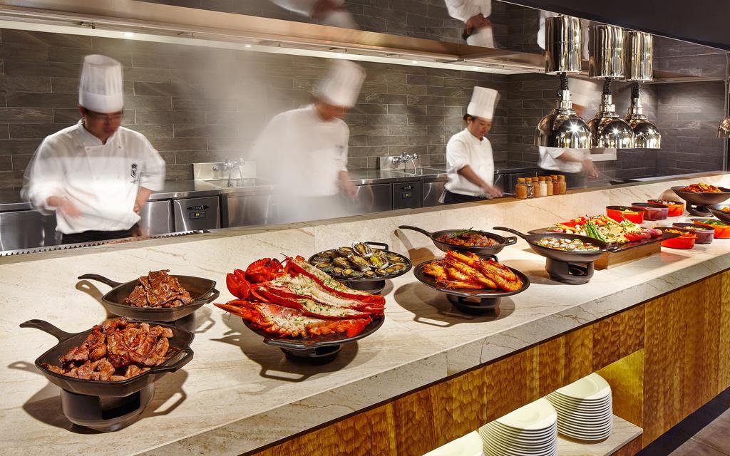 Kensington Jeju Hotel Екстер'єр фото A buffet at a restaurant