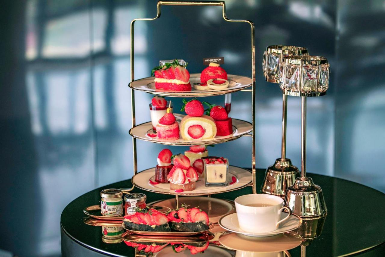 Kensington Jeju Hotel Екстер'єр фото Afternoon tea at the Mandarin Oriental, Hong Kong